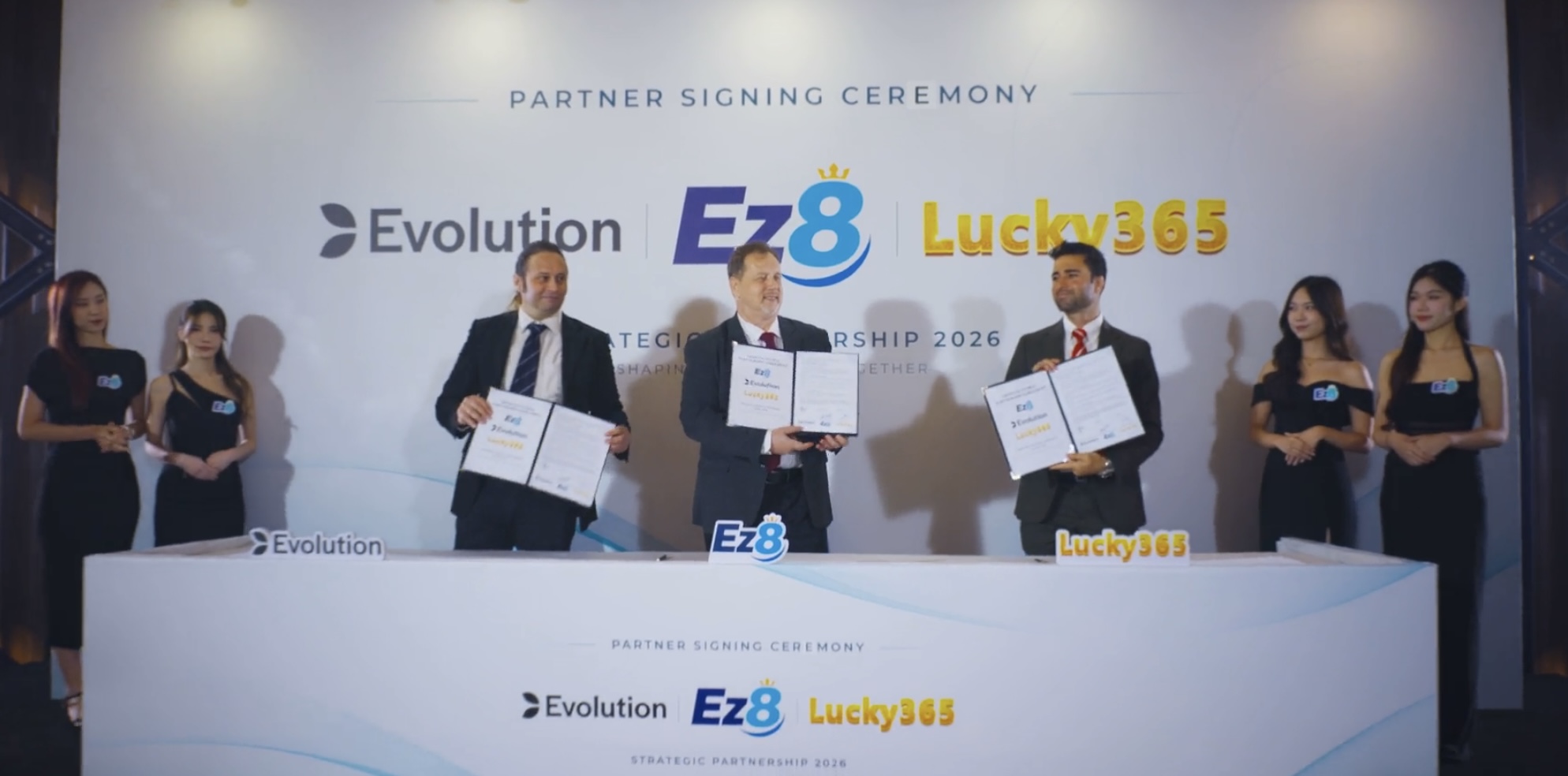 EZ8, Evolution and Lucky365 partnership signing